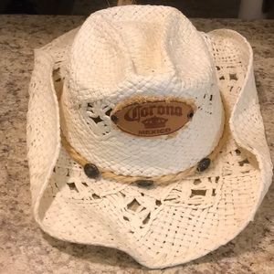 White corona hat